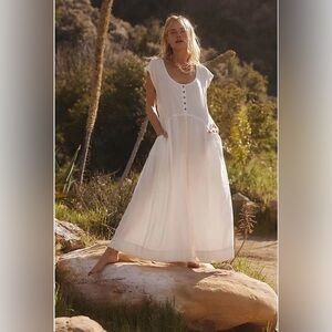 NWT Free People Jet Set Life Jumpsuit, size M, Color White